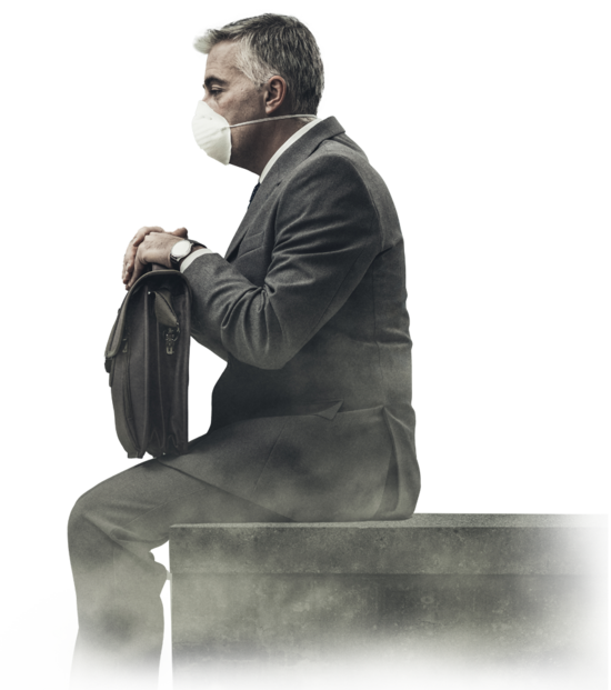 Air pollution: man with mask